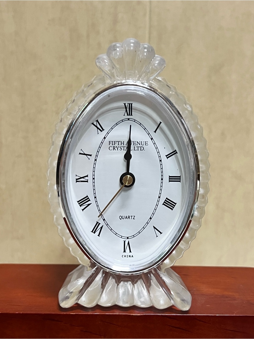Vintage Fifth Avenue Crystal Clear LTD Quartz Desk Clock